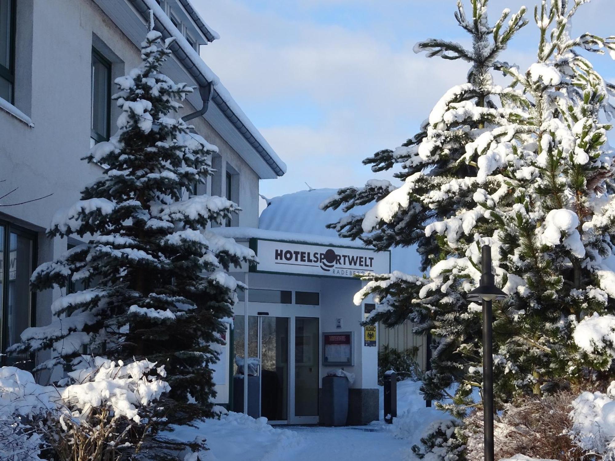 Hotel Sportwelt Radeberg Exterior foto